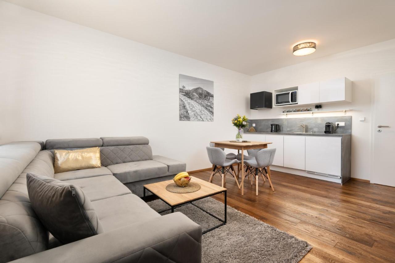 Apartmany Horska, Vrchlabi Ngoại thất bức ảnh